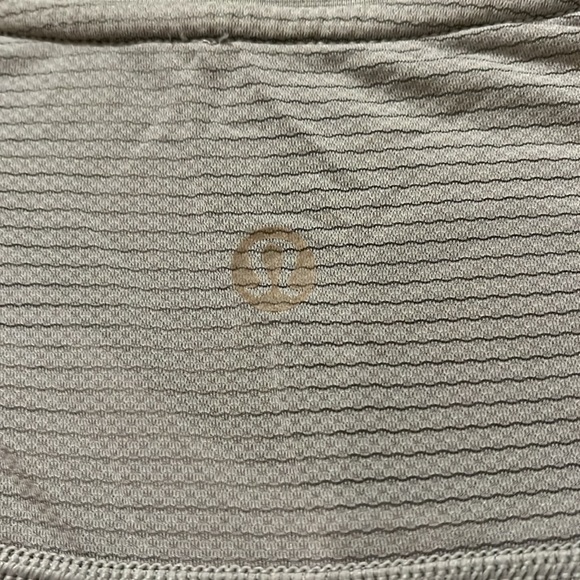 Men’s large lululemon graphic tee - Picture 5 of 6
